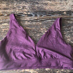 Sports bra with medium hold size L